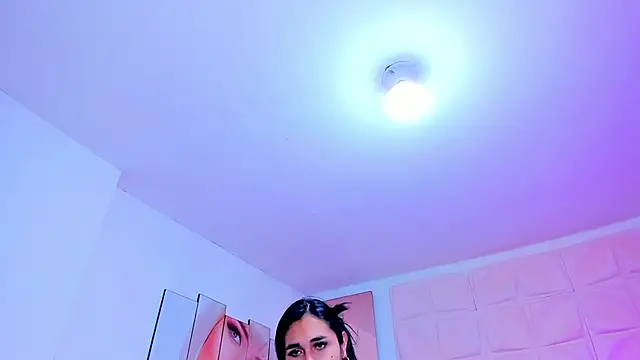 Snapshot of MahiaraHot chatting on July 7, 2026, 1:26 pm MahiaraHot online show from July 7, 2026, 1:26 pm