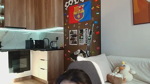 seddielin online show from June 26, 2026, 1:32 am