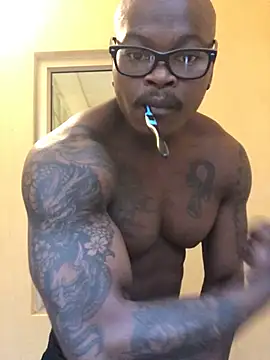 JoeBlackson69 online show from May 16, 2026, 3:11 pm