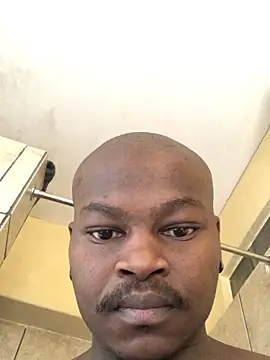 JoeBlackson69 online show from May 17, 2026, 8:12 am