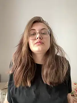 Snapshot of ecpochmak chatting on May 20, 2026, 10:10 am ecpochmak online show from May 20, 2026, 10:10 am