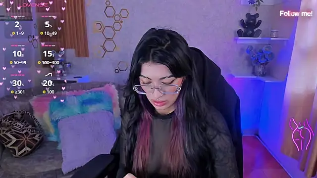 Snapshot of mia_smoke_ chatting on June 9, 2026, 4:40 pm mia smoke online show from June 9, 2026, 4:40 pm