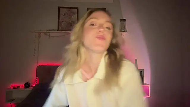 sweetemma x online show from June 14, 2026, 3:19 am