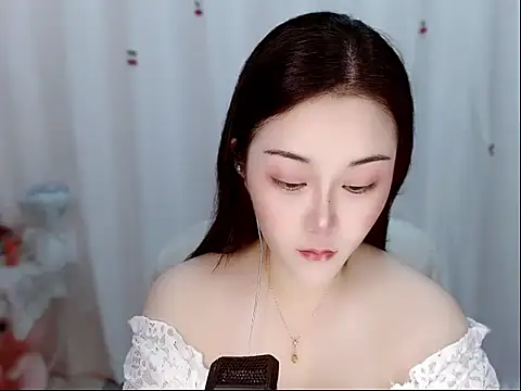 Snapshot of Amy-cnbaby chatting on June 7, 2026, 1:32 am Amy-cnbaby online show from June 7, 2026, 1:32 am