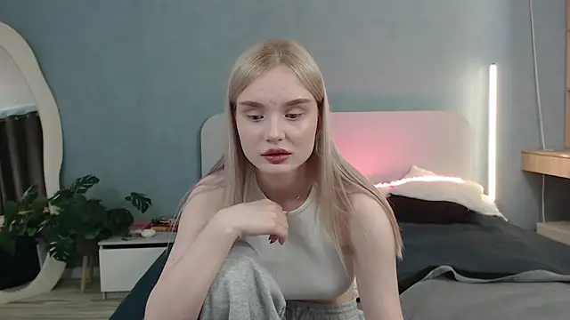 Snapshot of Angel_Share chatting on May 29, 2026, 12:52 am Angel Share online show from May 29, 2026, 12:52 am