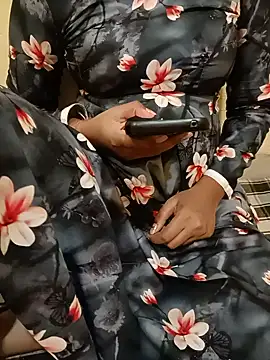 Snapshot of Seema_yadav01 chatting on July 22, 2026, 10:40 am Seema yadav01 online show from July 22, 2026, 10:40 am