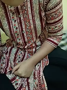 Snapshot of Seema_yadav01 chatting on July 25, 2026, 5:27 am Seema yadav01 online show from July 25, 2026, 5:27 am