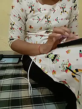 Snapshot of Seema_yadav01 chatting on July 31, 2026, 5:18 am Seema yadav01 online show from July 31, 2026, 5:18 am