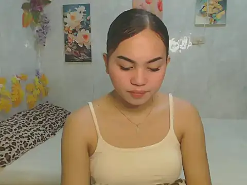Snapshot of ur_asiankat chatting on June 3, 2026, 6:46 pm ur asiankat online show from June 3, 2026, 6:46 pm