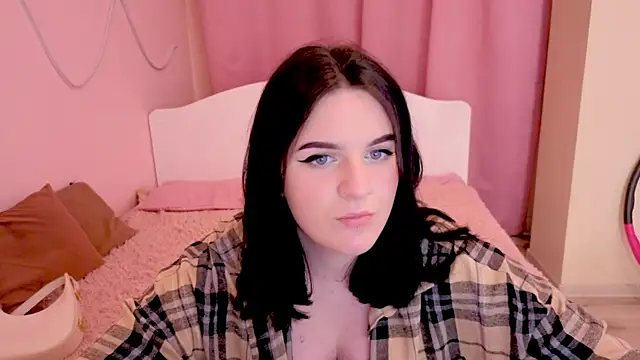 Snapshot of Lunariaas chatting on May 20, 2026, 8:59 pm Lunariaas online show from May 20, 2026, 8:59 pm