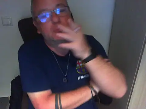Snapshot of GeorgeCarlo chatting on May 8, 2026, 5:40 pm GeorgeCarlo online show from May 8, 2026, 5:40 pm