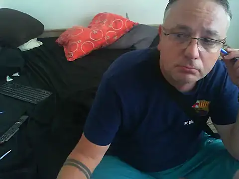 Snapshot of GeorgeCarlo chatting on June 8, 2026, 10:26 am GeorgeCarlo online show from June 8, 2026, 10:26 am
