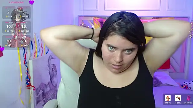 Laurha  online show from July 4, 2026, 7:42 pm