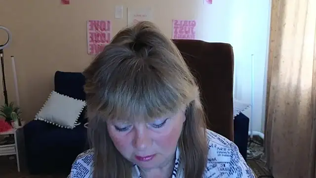 Snapshot of Melania_Cook chatting on June 7, 2026, 4:49 am Melania Cook online show from June 7, 2026, 4:49 am