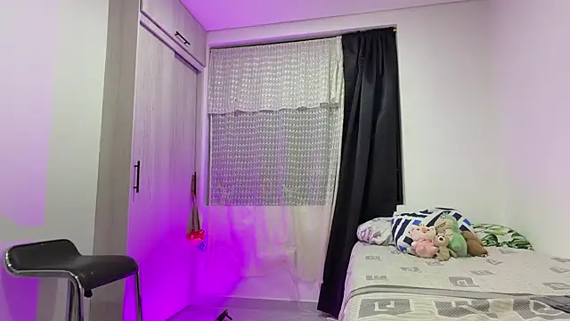 Snapshot of _peachyboy chatting on July 6, 2026, 3:14 am peachyboy online show from July 6, 2026, 3:14 am