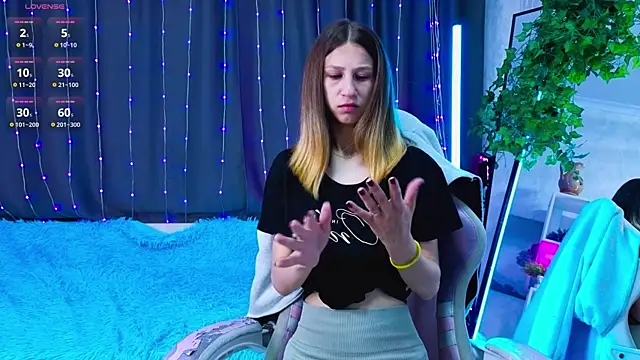 ChristiaHorde online show from June 28, 2026, 5:08 pm