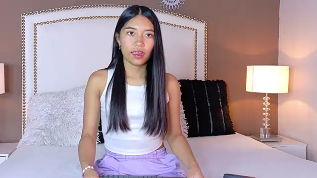 Snapshot of hanaluna_ chatting on July 17, 2026, 2:02 pm hanaluna online show from July 17, 2026, 2:02 pm