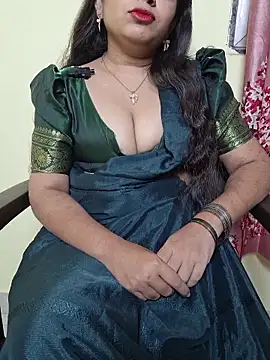 Snapshot of Hot-CouplesX chatting on June 11, 2026, 4:49 pm Hot-CouplesX online show from June 11, 2026, 4:49 pm