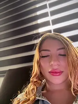 Snapshot of Jessy_Queen chatting on July 8, 2026, 5:28 pm Jessy Queen online show from July 8, 2026, 5:28 pm