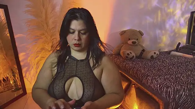 Snapshot of Martina_Foxy01 chatting on July 10, 2026, 11:24 am Martina Foxy01 online show from July 10, 2026, 11:24 am