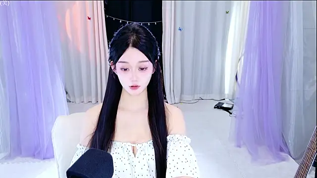 Snapshot of Wa-Nini chatting on May 29, 2026, 7:39 am Wa-Nini online show from May 29, 2026, 7:39 am