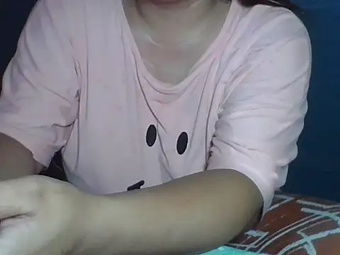 MommyKaye30 online show from July 18, 2026, 8:12 pm