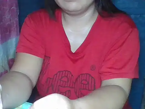 MommyKaye30 online show from July 27, 2026, 7:32 pm