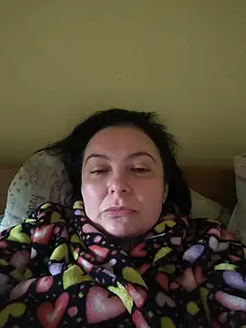 Snapshot of EmmaEmmy40 chatting on May 10, 2026, 4:34 pm EmmaEmmy40 online show from May 10, 2026, 4:34 pm