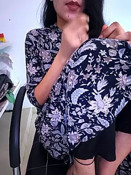 Snapshot of zoya_baby_ chatting on June 1, 2026, 4:25 am zoya baby online show from June 1, 2026, 4:25 am