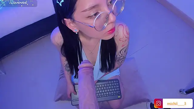 Snapshot of kitty_patitas_suavesss chatting on July 2, 2026, 4:51 am kitty patitas suavesss online show from July 2, 2026, 4:51 am