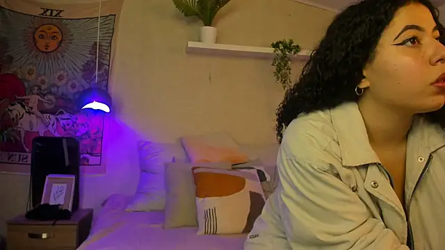 Snapshot of Honey_Sofi chatting on July 25, 2026, 1:08 pm Honey Sofi online show from July 25, 2026, 1:08 pm