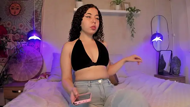 Snapshot of Honey_Sofi chatting on August 5, 2026, 12:30 pm Honey Sofi online show from August 5, 2026, 12:30 pm