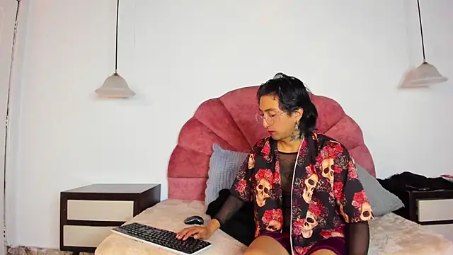 Snapshot of Eclipse_TeenBoy66 chatting on May 10, 2026, 3:55 am Eclipse TeenBoy66 online show from May 10, 2026, 3:55 am