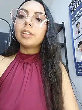 Snapshot of JENNIFER__03 chatting on August 4, 2026, 4:53 pm JENNIFER 03 online show from August 4, 2026, 4:53 pm