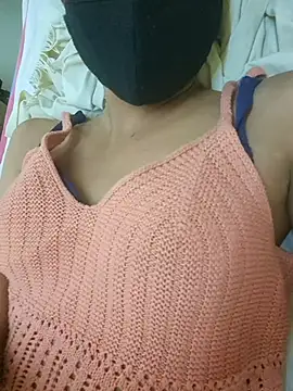 babygirl054 online show from July 6, 2026, 1:24 am