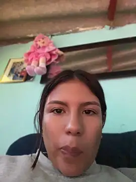Snapshot of FernandaHils chatting on June 10, 2026, 9:57 pm FernandaHils online show from June 10, 2026, 9:57 pm