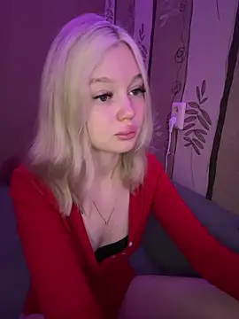 Snapshot of Velvet_Doll_ chatting on June 6, 2026, 5:23 am Velvet Doll online show from June 6, 2026, 5:23 am