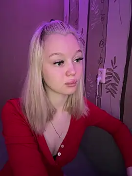Snapshot of Velvet_Doll_ chatting on June 8, 2026, 4:35 am Velvet Doll online show from June 8, 2026, 4:35 am
