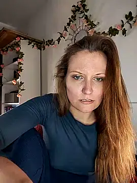Snapshot of Candy_Cougar chatting on May 10, 2026, 9:58 am Candy Cougar online show from May 10, 2026, 9:58 am