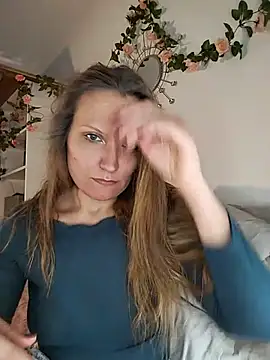 Snapshot of Candy_Cougar chatting on June 4, 2026, 7:14 am Candy Cougar online show from June 4, 2026, 7:14 am