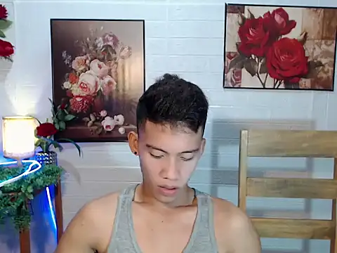 Snapshot of shawn_cole chatting on July 9, 2026, 1:04 pm shawn cole online show from July 9, 2026, 1:04 pm