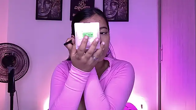Snapshot of Raven_stonee01 chatting on July 12, 2026, 4:36 am Raven stonee01 online show from July 12, 2026, 4:36 am