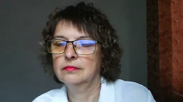 ElizabethGorden online show from June 1, 2026, 11:34 am