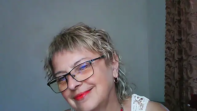 ElizabethGorden online show from July 3, 2026, 12:22 pm