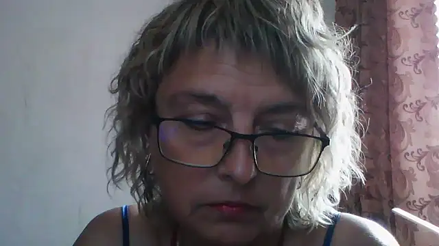 ElizabethGorden online show from July 10, 2026, 5:45 am