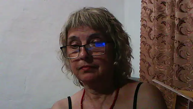 ElizabethGorden online show from July 16, 2026, 6:25 pm