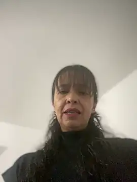 Snapshot of Soy_Camila8 chatting on June 9, 2026, 12:11 am Soy Camila8 online show from June 9, 2026, 12:11 am