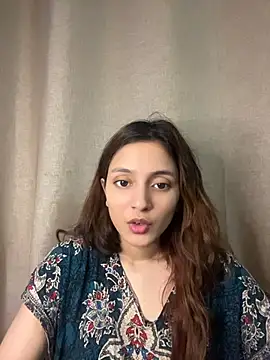 Snapshot of Lilywant chatting on July 15, 2026, 3:50 pm Lilywant online show from July 15, 2026, 3:50 pm