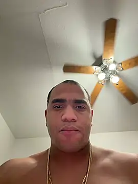 Snapshot of Carr97 chatting on July 5, 2026, 11:34 pm Carr97 online show from July 5, 2026, 11:34 pm
