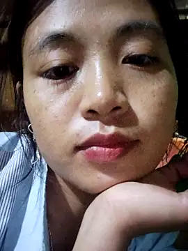 Snapshot of Tryphena chatting on May 8, 2026, 11:59 am Tryphena online show from May 8, 2026, 11:59 am